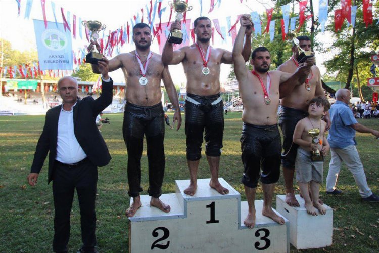 Sakarya'da' Akbalık Yağlı Güreşleri' heyecanı