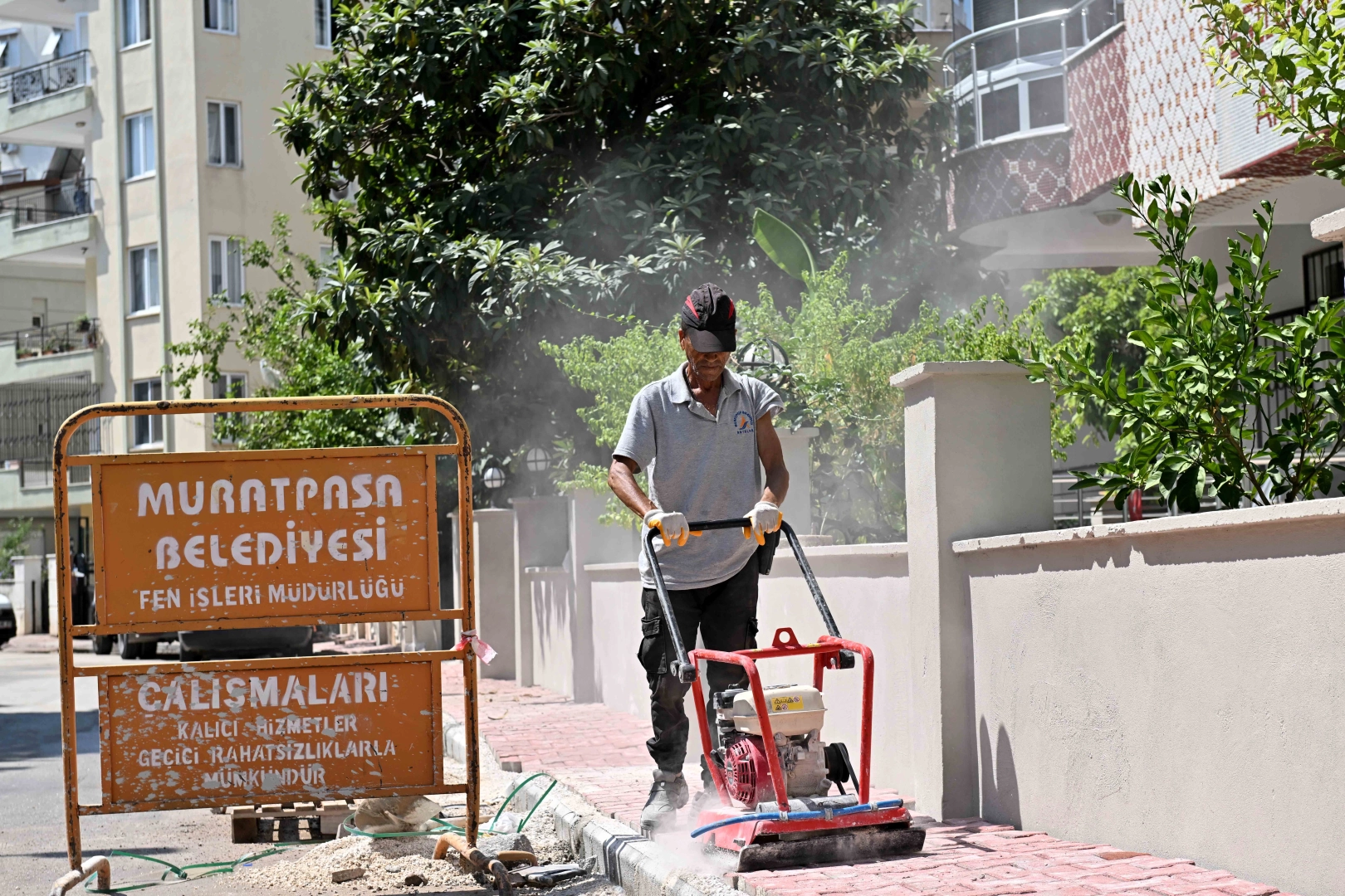 Sıcak altında zorlu mesai