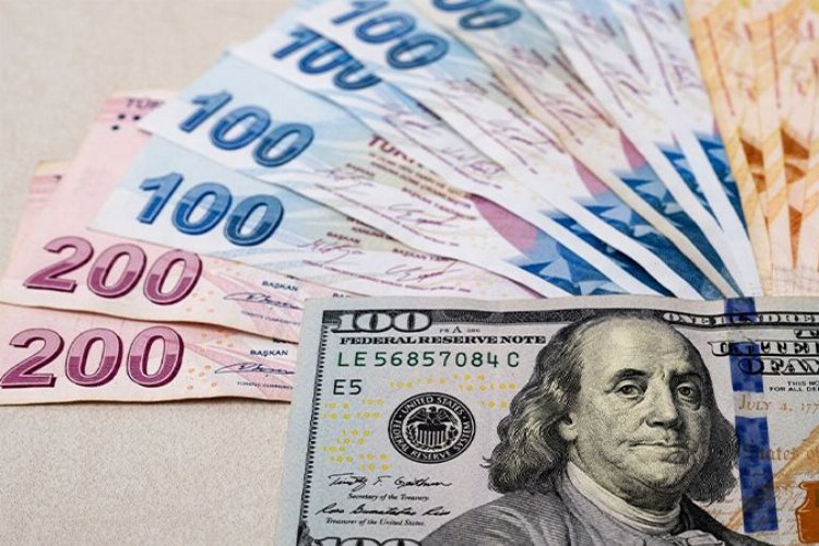 Stratejist Özay'dan Dolar/TL için 'yukarı yön' uyarısı