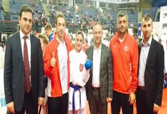 Tatamide Türk Kağıtspor Kasırgası