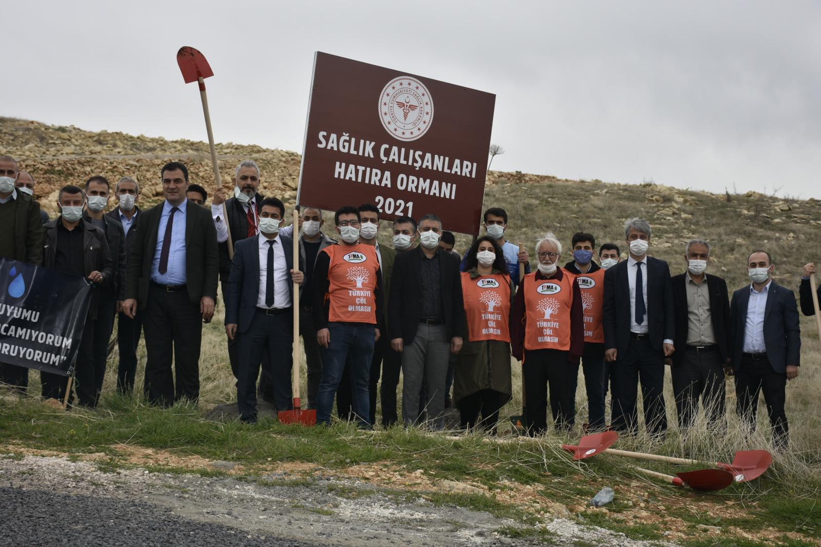 Mardin'de sağlık çalışanları adına 'hatıra ormanı' oluşturuldu