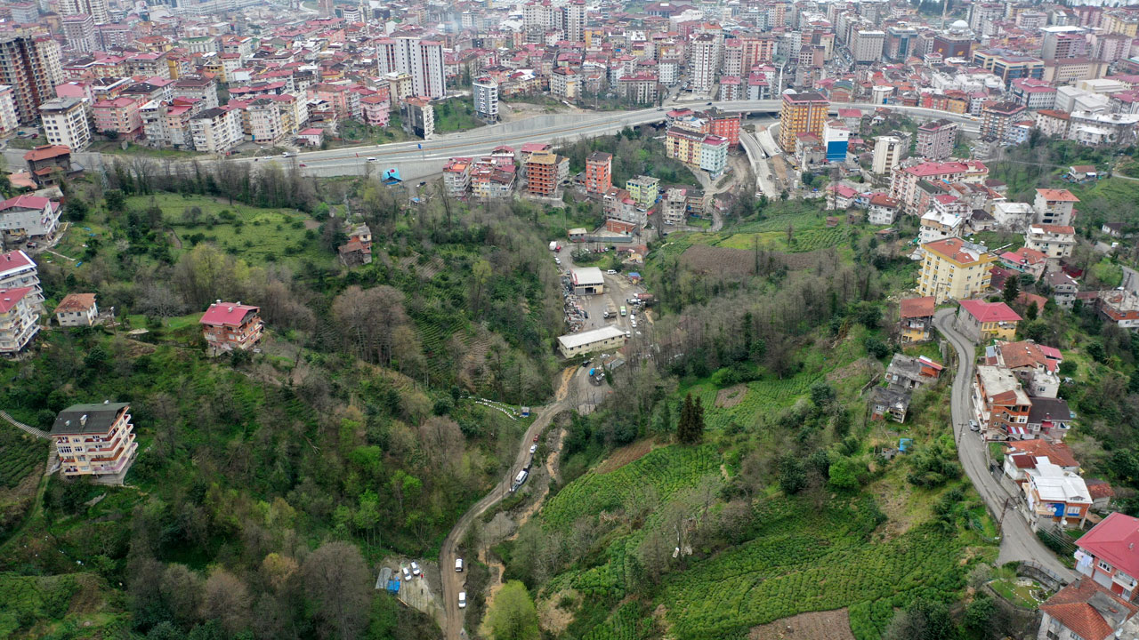 Rize'de ikinci tersip bendi Dalyan Deresi'ne yapılıyor