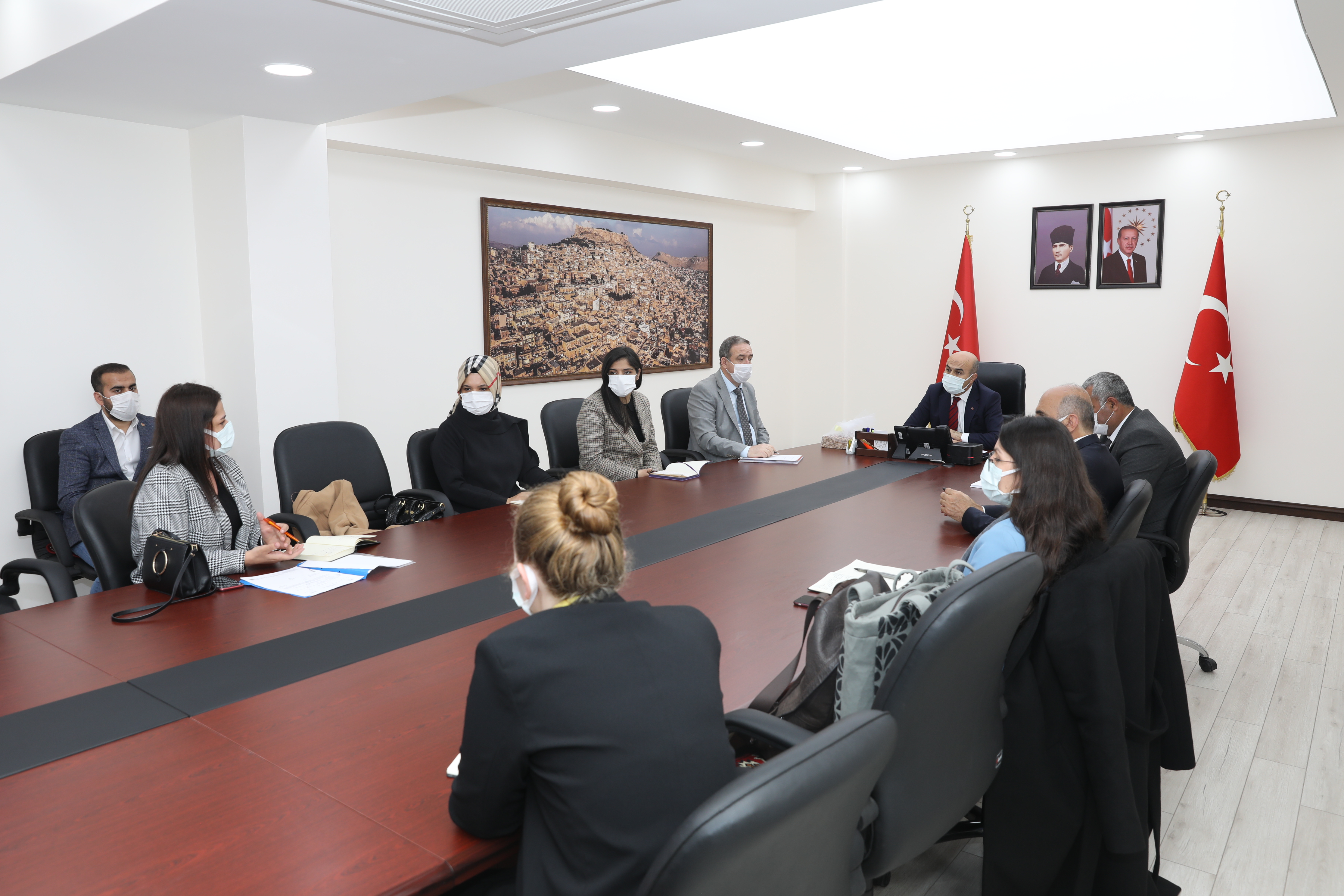 Mardin'de Vali Demirtaş Kadın Kooperatif temsilcileri ile buluştu