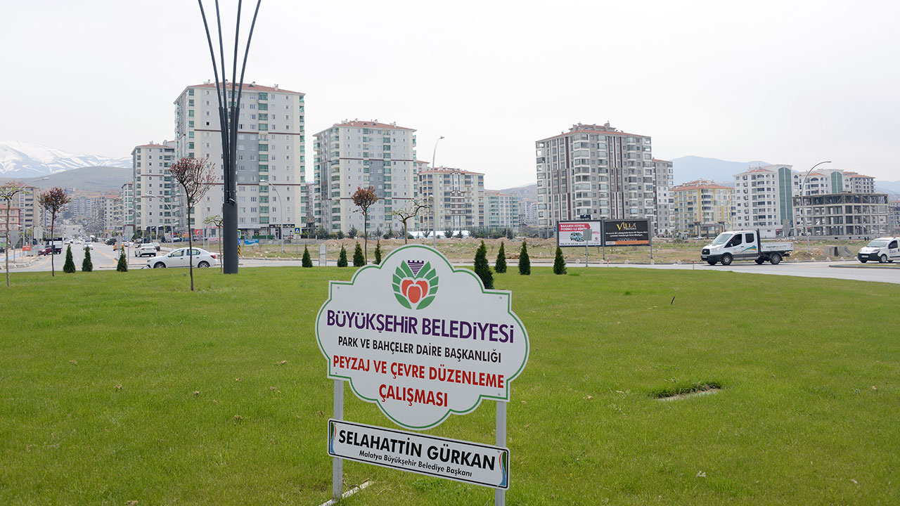 Malatya'da ağaçlandırma çalışmalarına devam