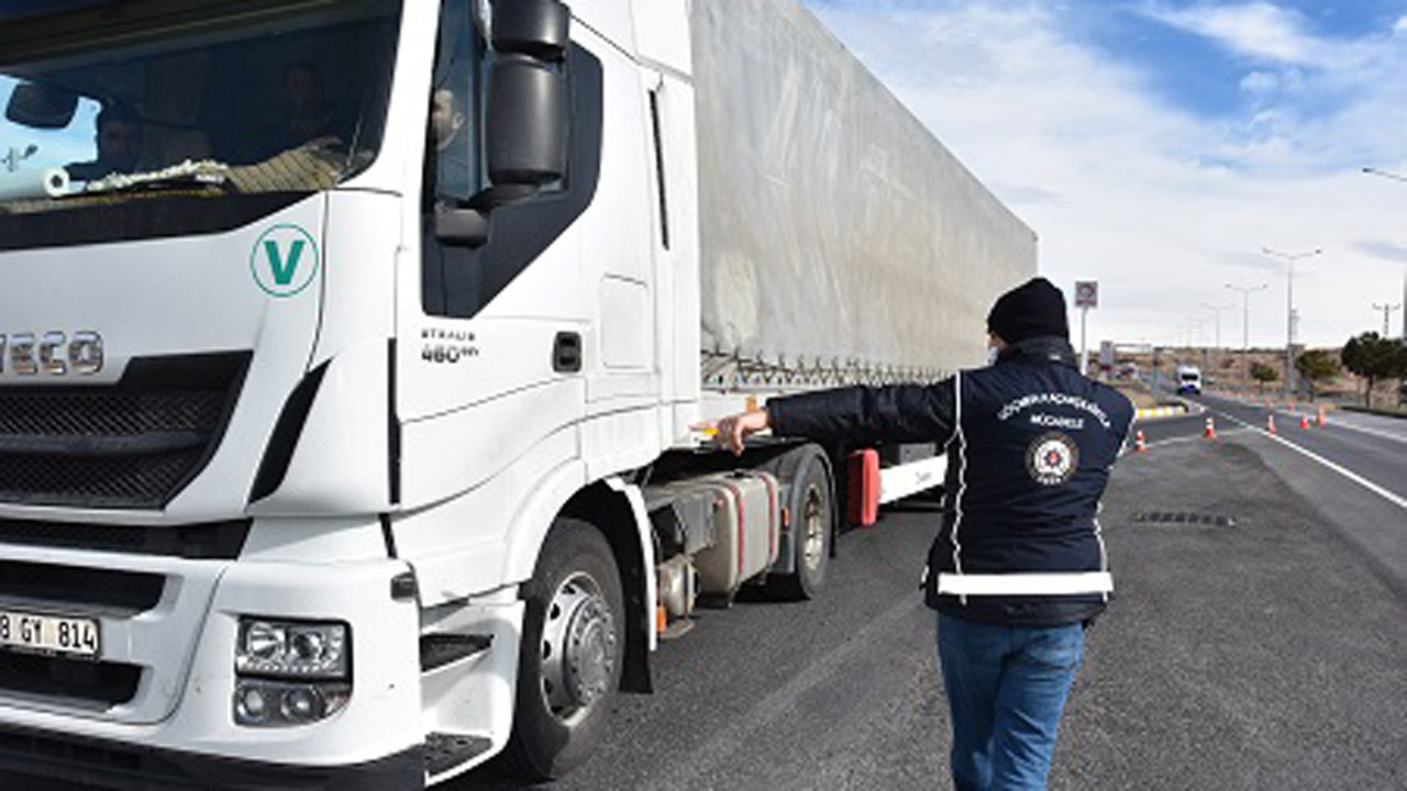 Yurt genelinde yük taşıyan araçlara eş zamanlı denetim