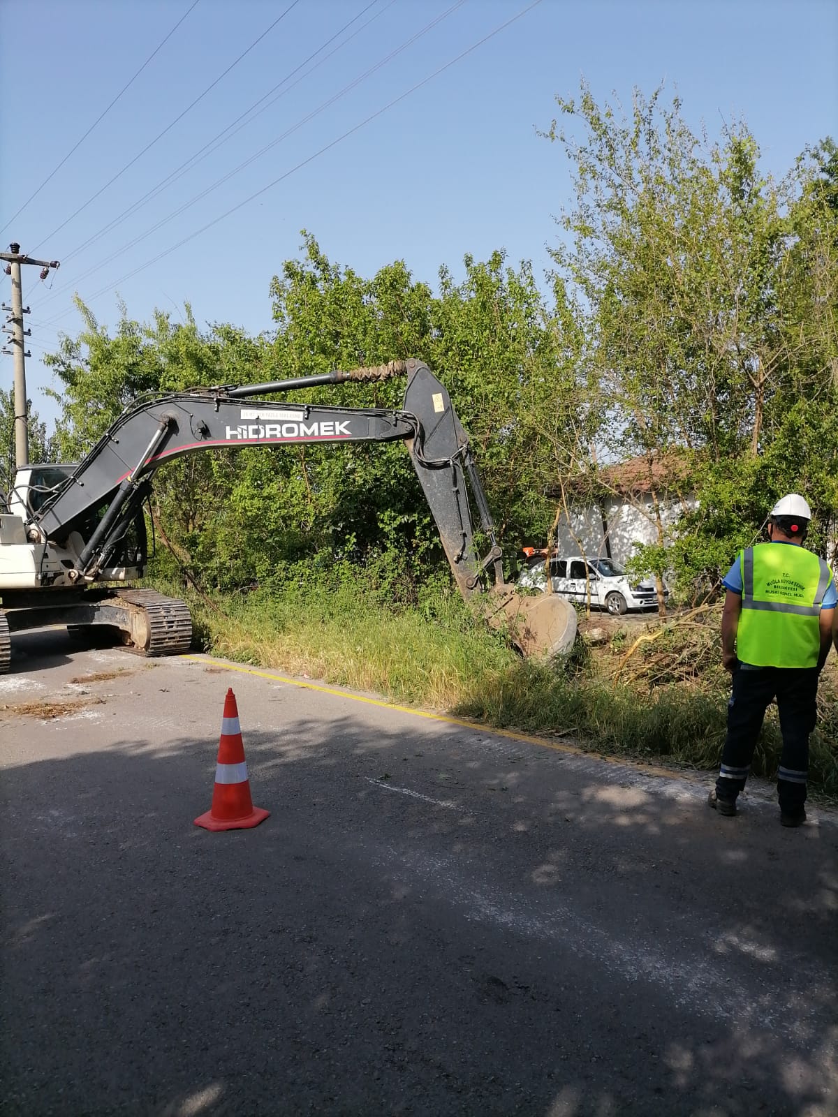 Muğla Kavakarası Kanalı'nda temizlik