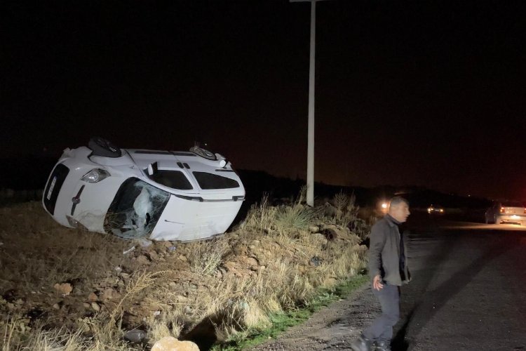 Adıyaman'da seyir halindeki araç devrildi: 1 yaralı