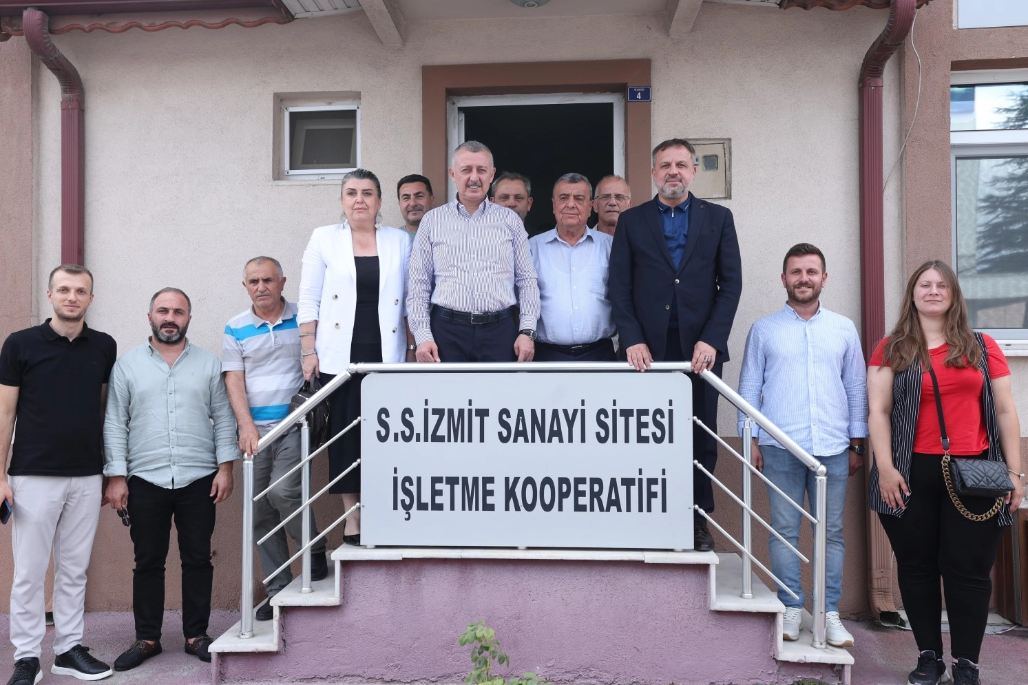 Başkan Büyükakın'dan İzmit Sanayi Sitesi'ne ziyaret