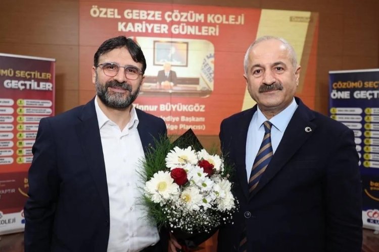 Başkan Büyükgöz gençlerin Kariyer Günleri’nde