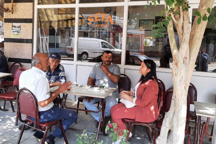 Başkan Tekin, Pazaryeri'nin sorunlarını yerinde dinliyor