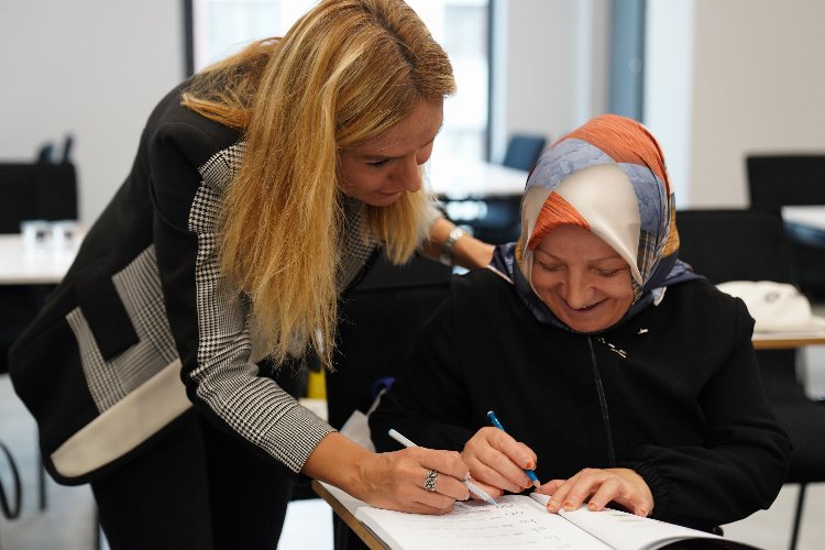 Beylikdüzü'nde okuma-yazma kursunda yeni dönem