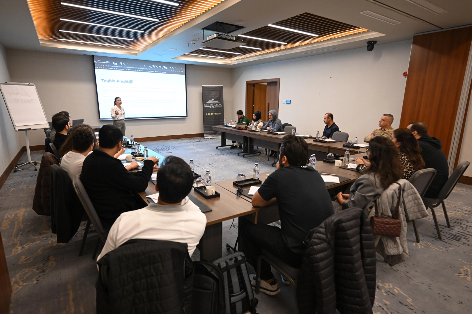 Bursa Business School’da eğitimler sürüyor