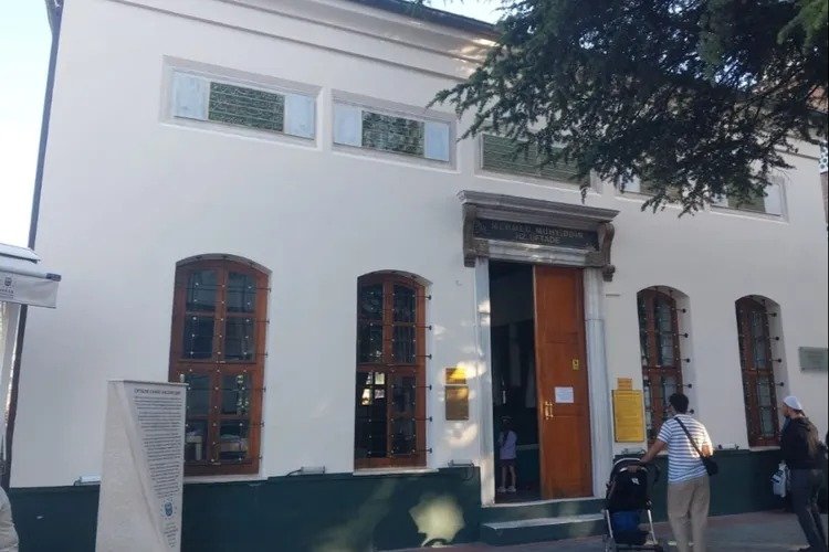 Bursa'da Üftade Türbesi turist akınına uğramaya devam ediyor