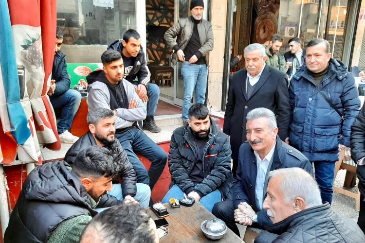 Bursa Yıldırım'da CHP'liler yılın ilk saha çalışmasını yaptı