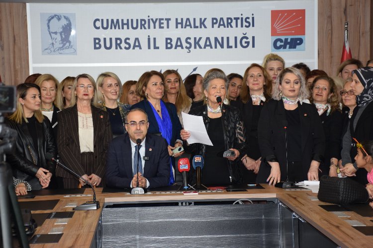 CHP'li kadınlar Bursa'da salona sığmadı