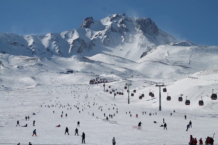 Erciyes'te Dünya Kar Motosikleti Şampiyonası