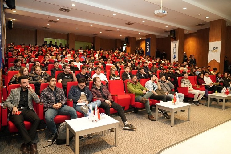 Erciyes Teknopark'ta kariyer günleri düzenlendi