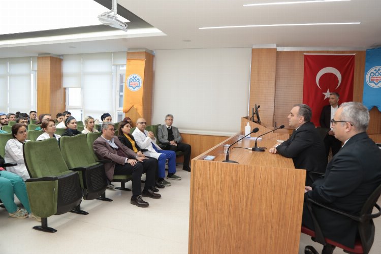 ERÜ Rektörü'nden sağlık çalışanlarına teşekkür