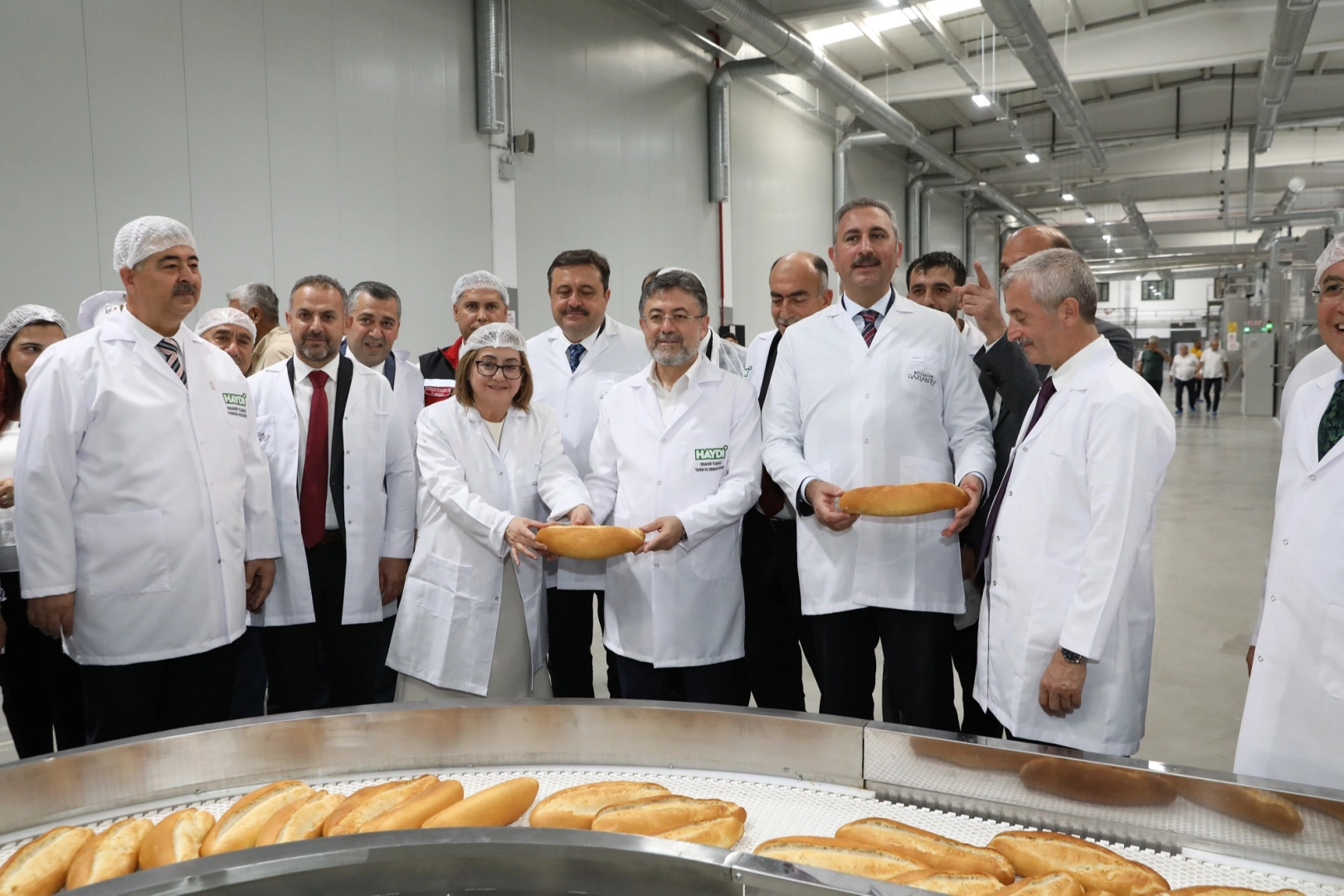 Gaziantep'te Haydi büfelerinde uygun fiyatlı ekmek hizmeti