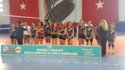 Gölcük Belediyespor Genç Kızlar Voleybol Takımı İl Dördüncüsü