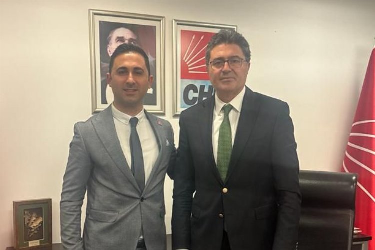 Kazım Yevimli'den CHP Genel Merkezi'ne sunum