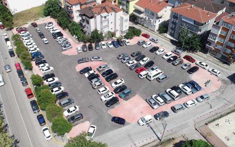 Kocaeli Gölcük’te otopark sorunu çözüldü