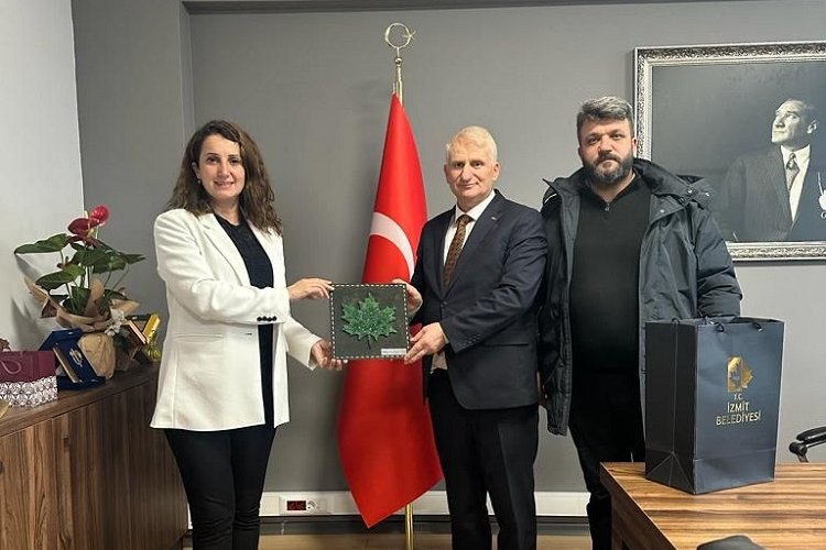 Kocaeli İzmit Belediyesi'nden İlçe Milli Eğitim'e ziyaret