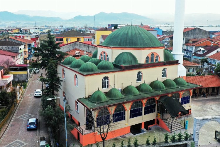 Kocaeli İzmit 42 Evler Camii yenilendi 