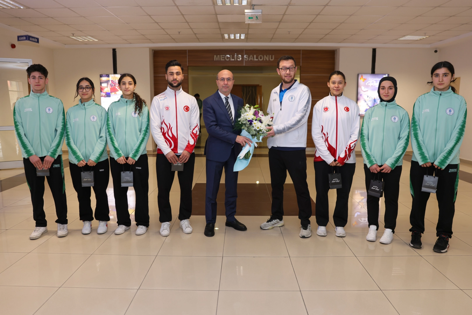 Konya Selçuklu'da başarılı sporculardan Başkan Pekyatırmacı'ya ziyaret