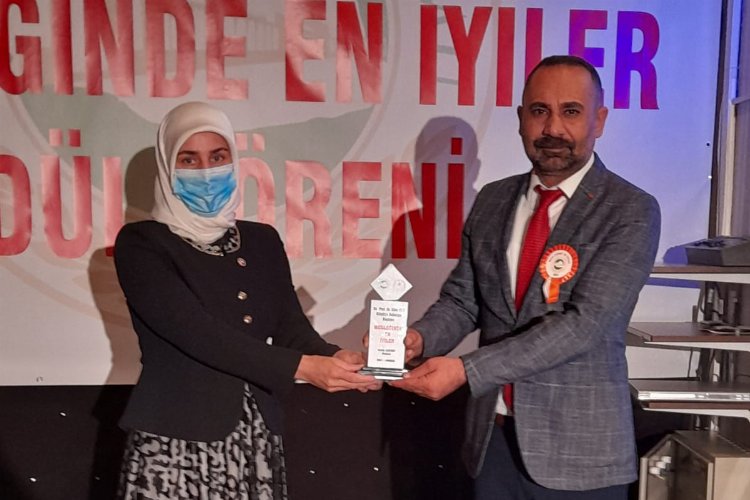 Kütahya Belediye Başkanı Işık'a 'En İyiler' ödülü 