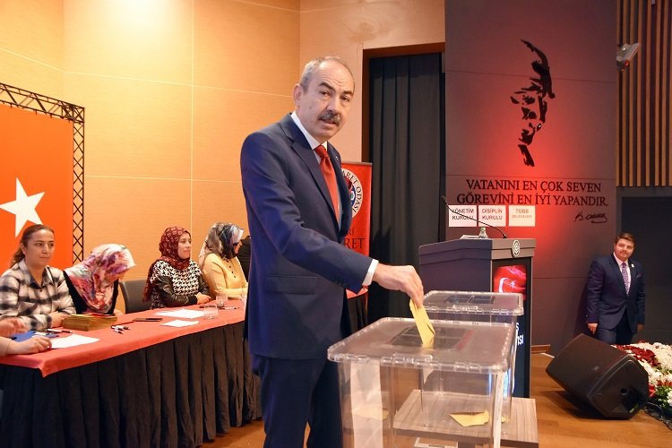 KTO'da Ömer Gülsoy'a güven oyu