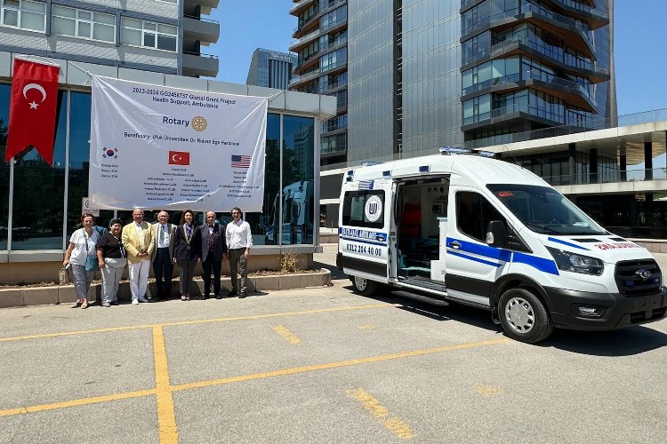 Küresel Barış Projesi'nden Türkiye'ye ambulans