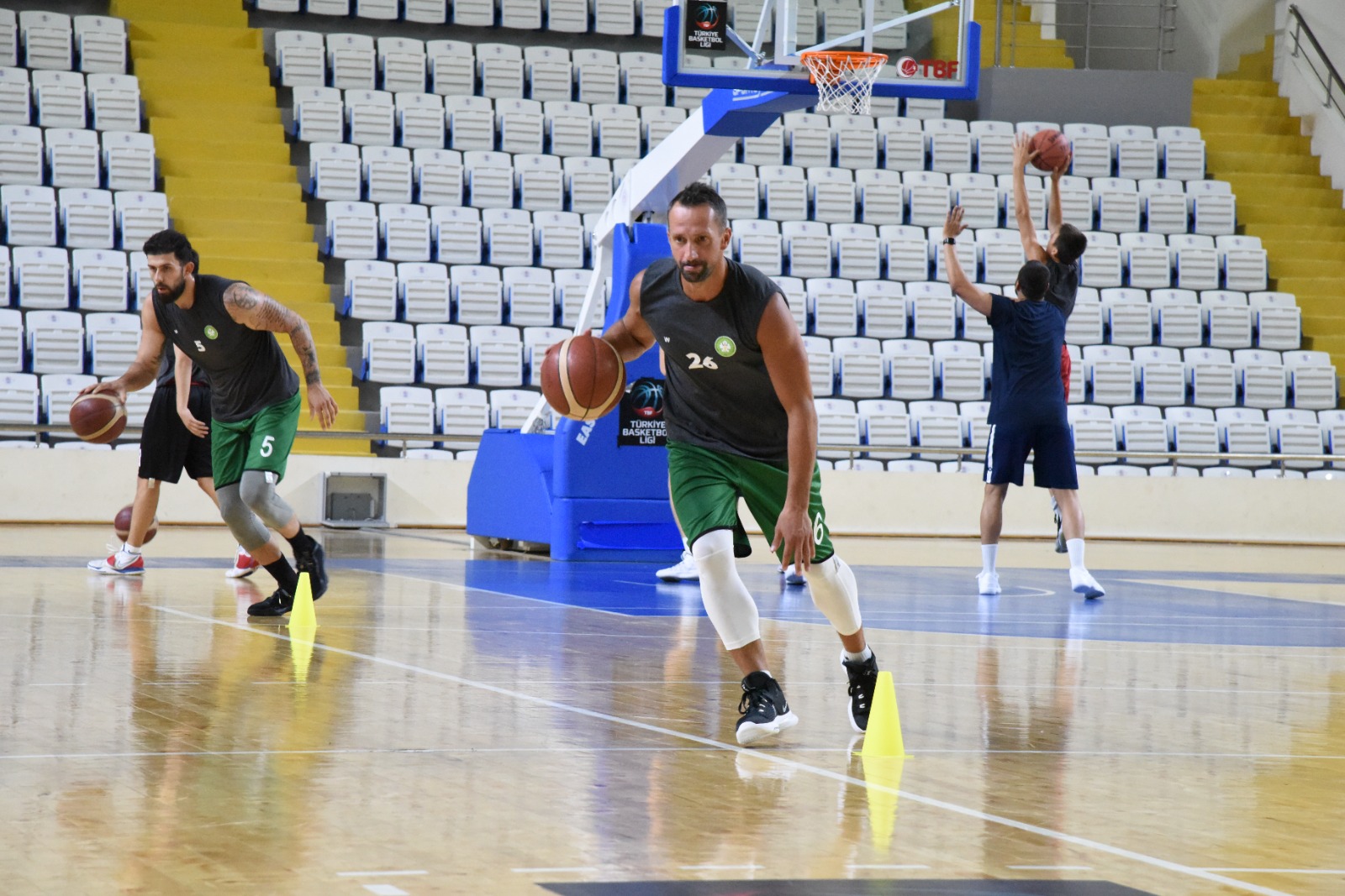 Manisa BBSK basketbolda sezonu açtı