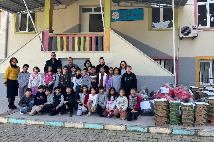 Manisa'da Başkan Ergün'den öncü karne hediyesi