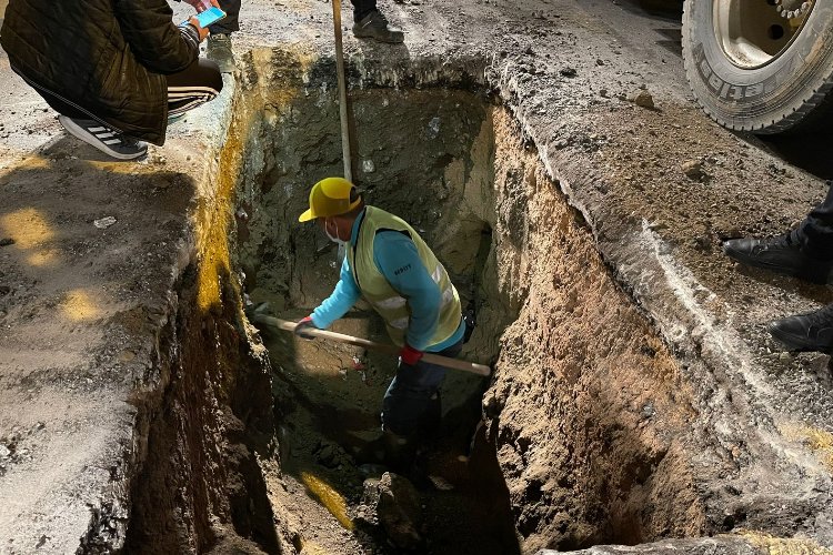 Manisa'da ekipler günün ilk ışıklarına kadar çalıştı 