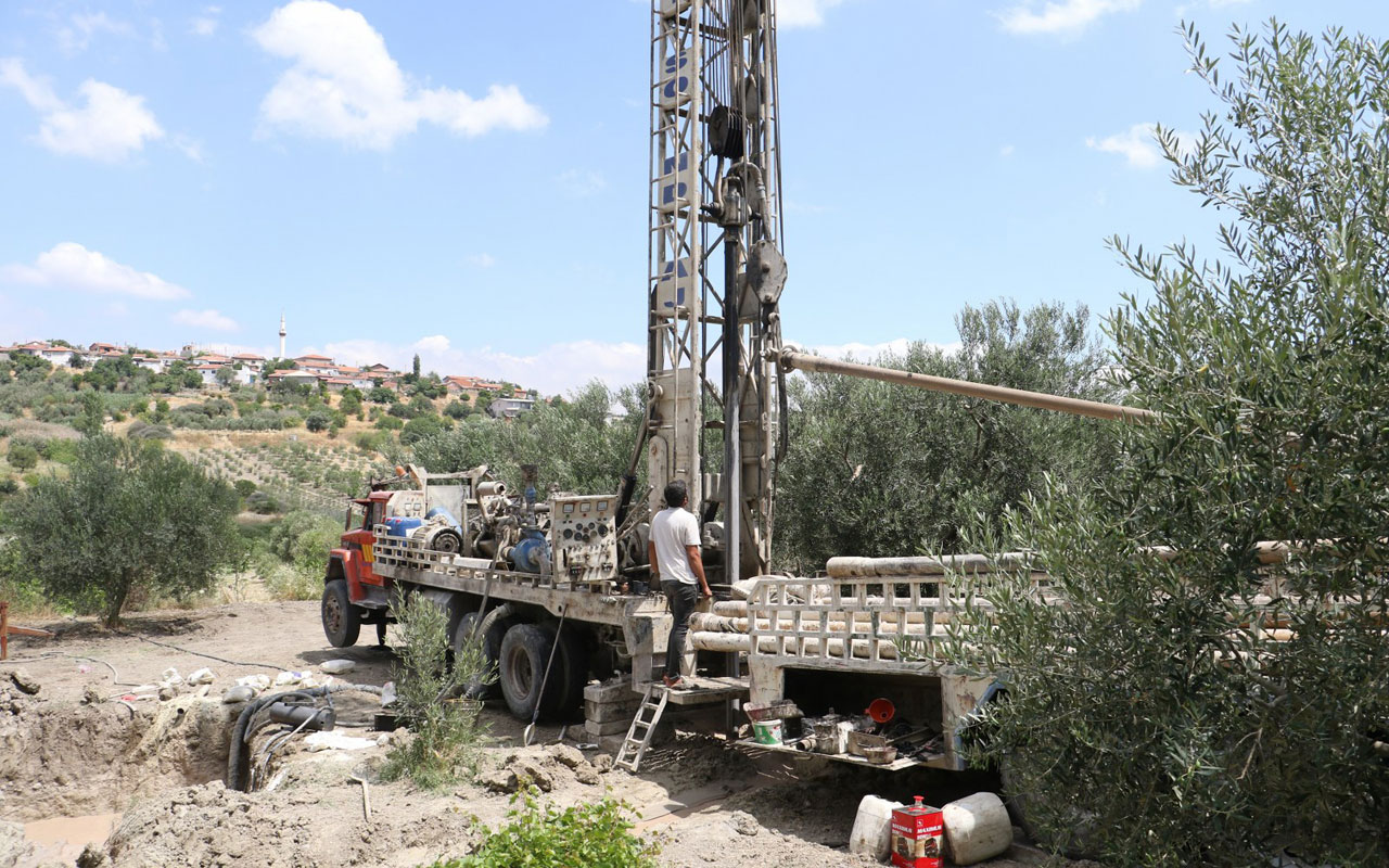 Manisa Saruhanlı’da sondaj çalışması