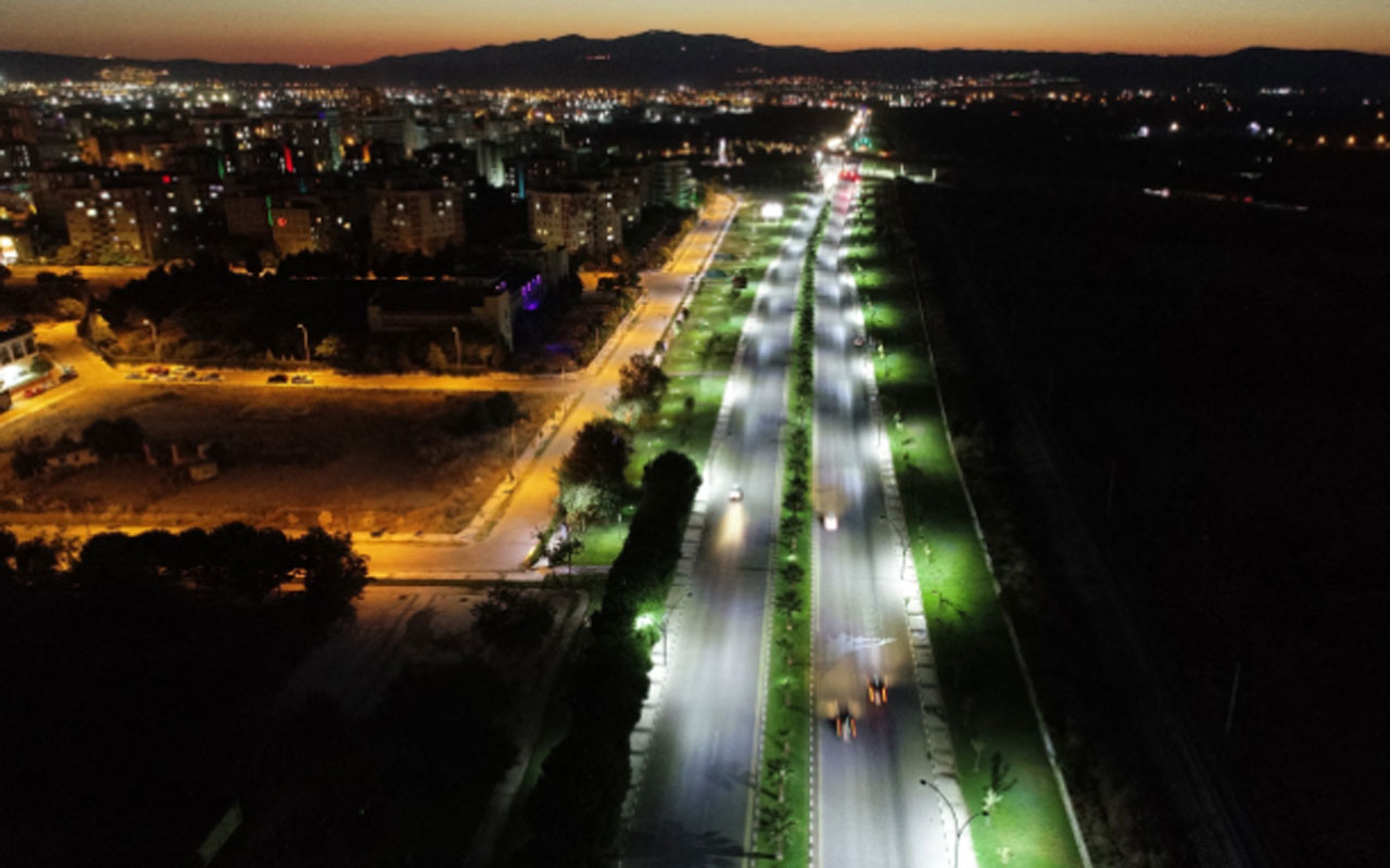 Manisa Yunusemre’de aydınlatmalara tasarruflu değişim