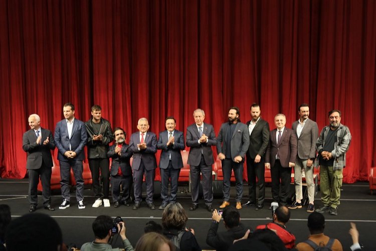 Milli Savunma Bakanı Akar'dan ERÜ’de konferans