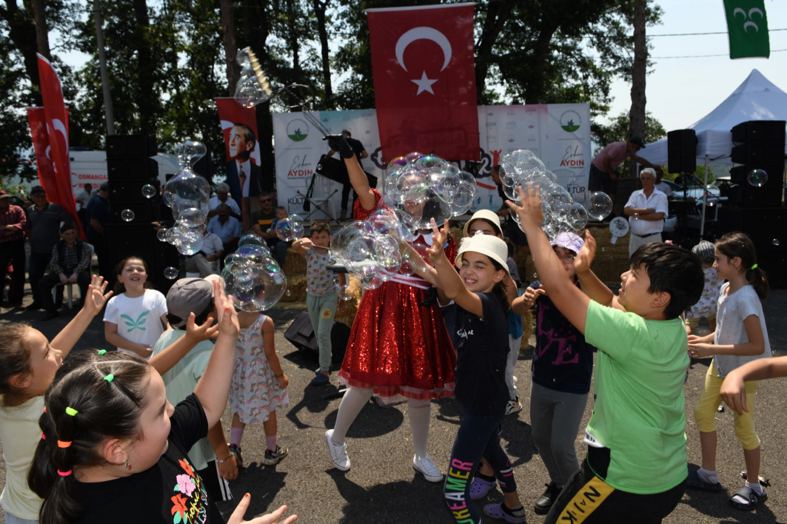 Osmangazi’nin köylerinde şenlik sürüyor