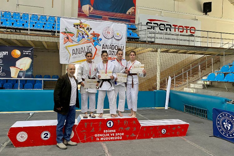 Sakarya'ya judodan derece geldi