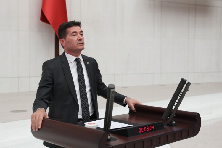 Sarp Sınırı'ndaki tır kuyruklarını CHP’li Ahmet Kaya görüntüledi!