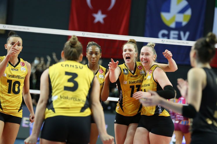 Vakıfbanklı periler galibiyetle başladı