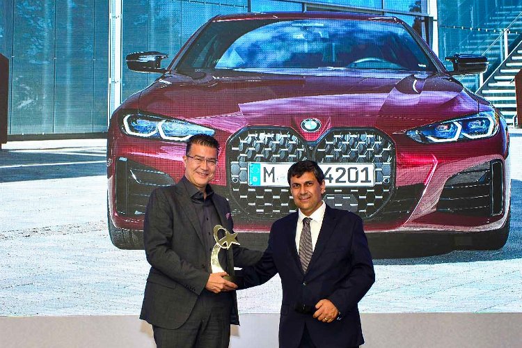 Yeni BMW 4 Serisi Gran Coupé'ye 'Yılın Tasarımı' ödülü