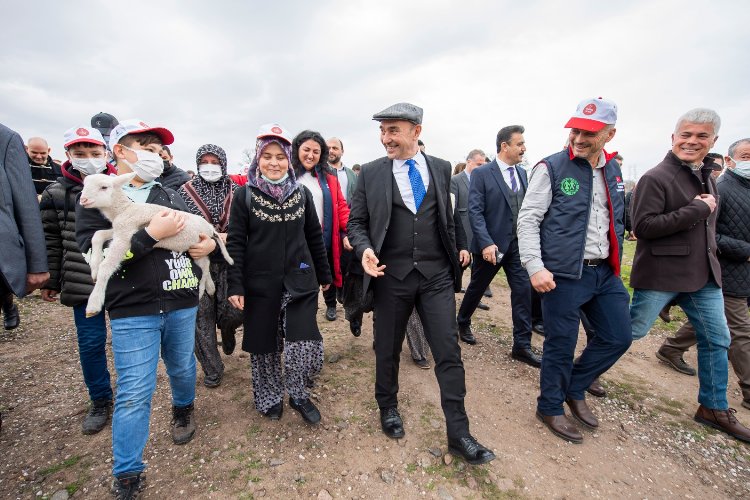 İzmir Bergama'da 'Çoban Ateşi' yakıldı