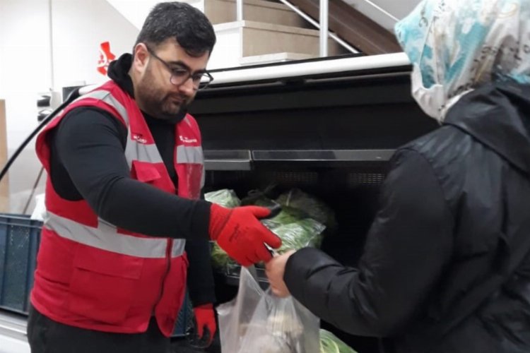 İzmit'te hasadı yapılan mantarlar dağıtıldı 