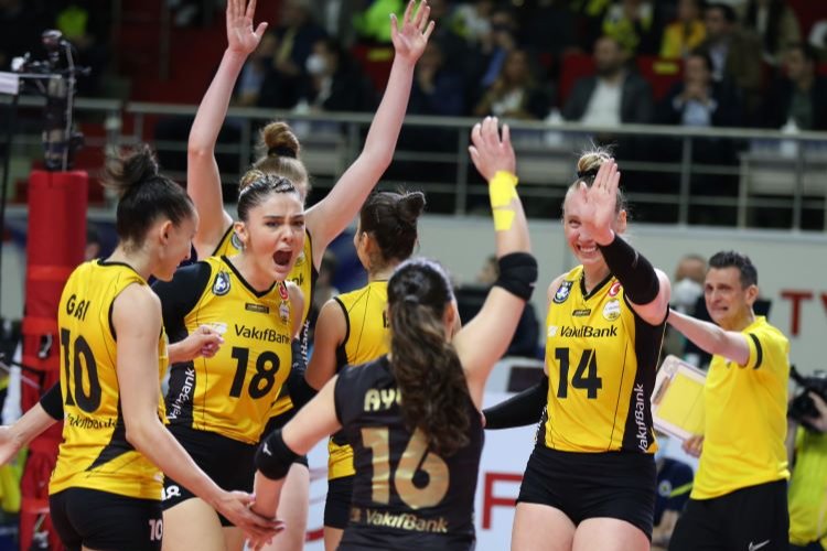 VakıfBank, CEV Şampiyonlar Ligi'nde finalde!