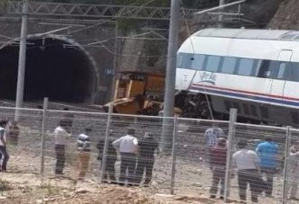 Yüksek hızlı tren test sürüşünde kaza yaptı